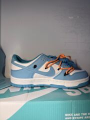 Nike Dunk Low × Panda Blue